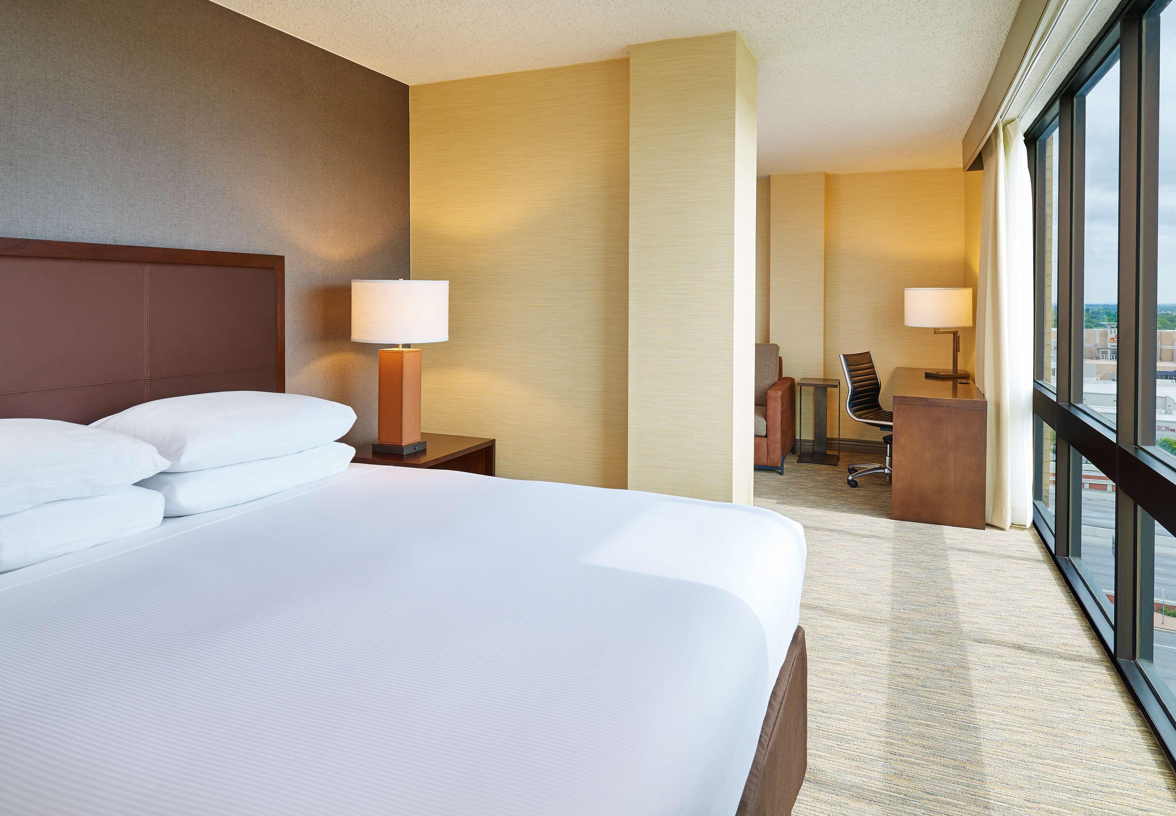 מלון Doubletree By Hilton San Antonio Airport מראה חיצוני תמונה