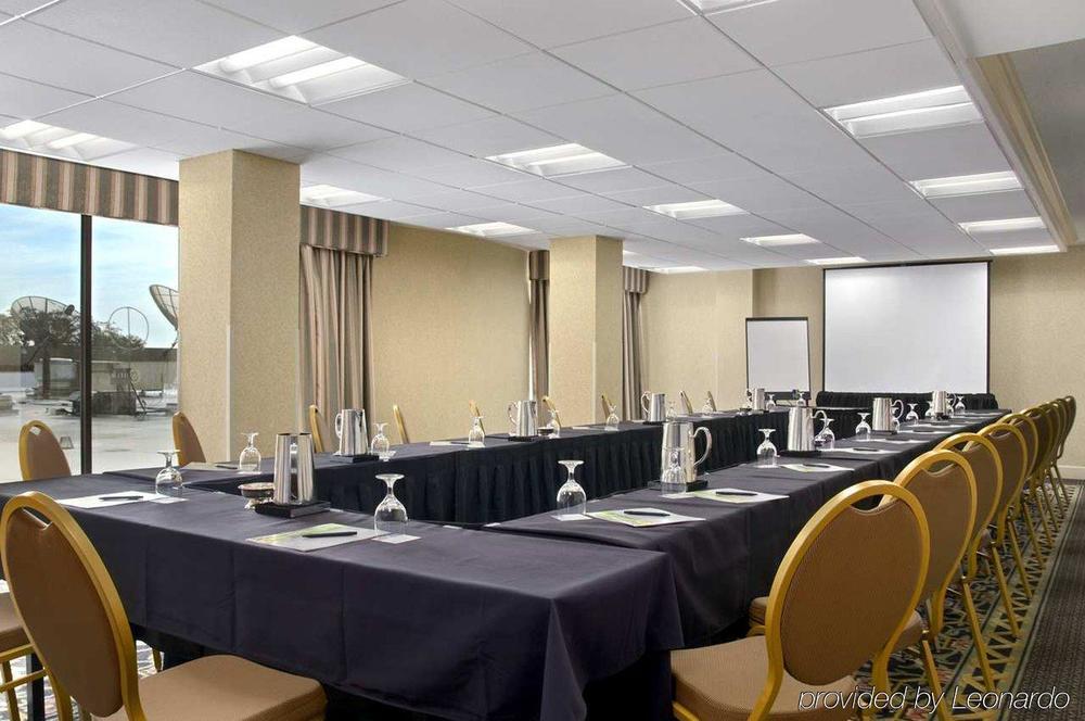 מלון Doubletree By Hilton San Antonio Airport מתקנים תמונה