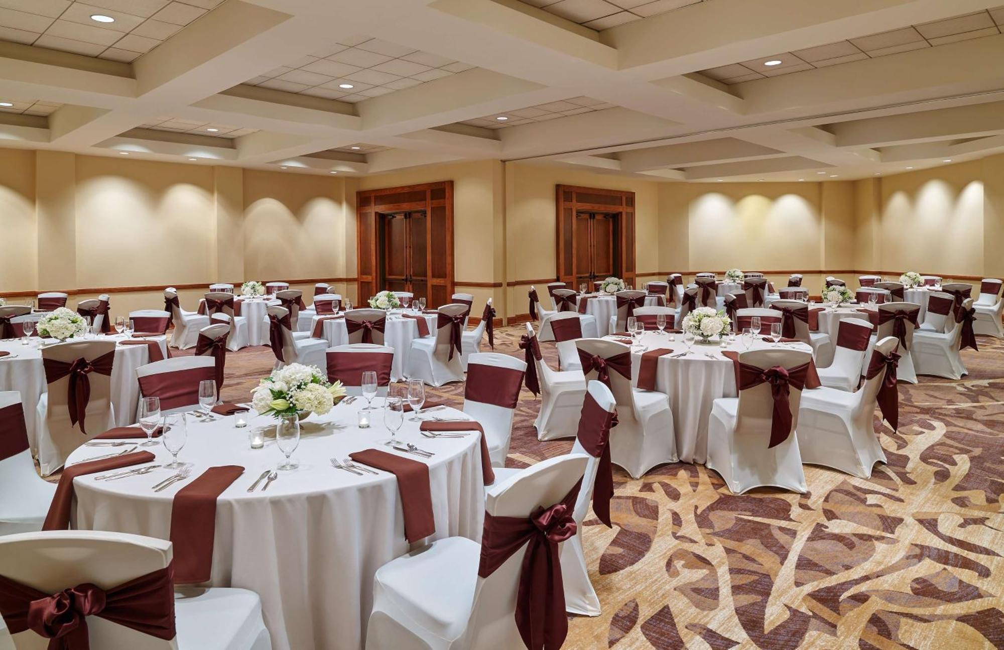 מלון Doubletree By Hilton San Antonio Airport מראה חיצוני תמונה