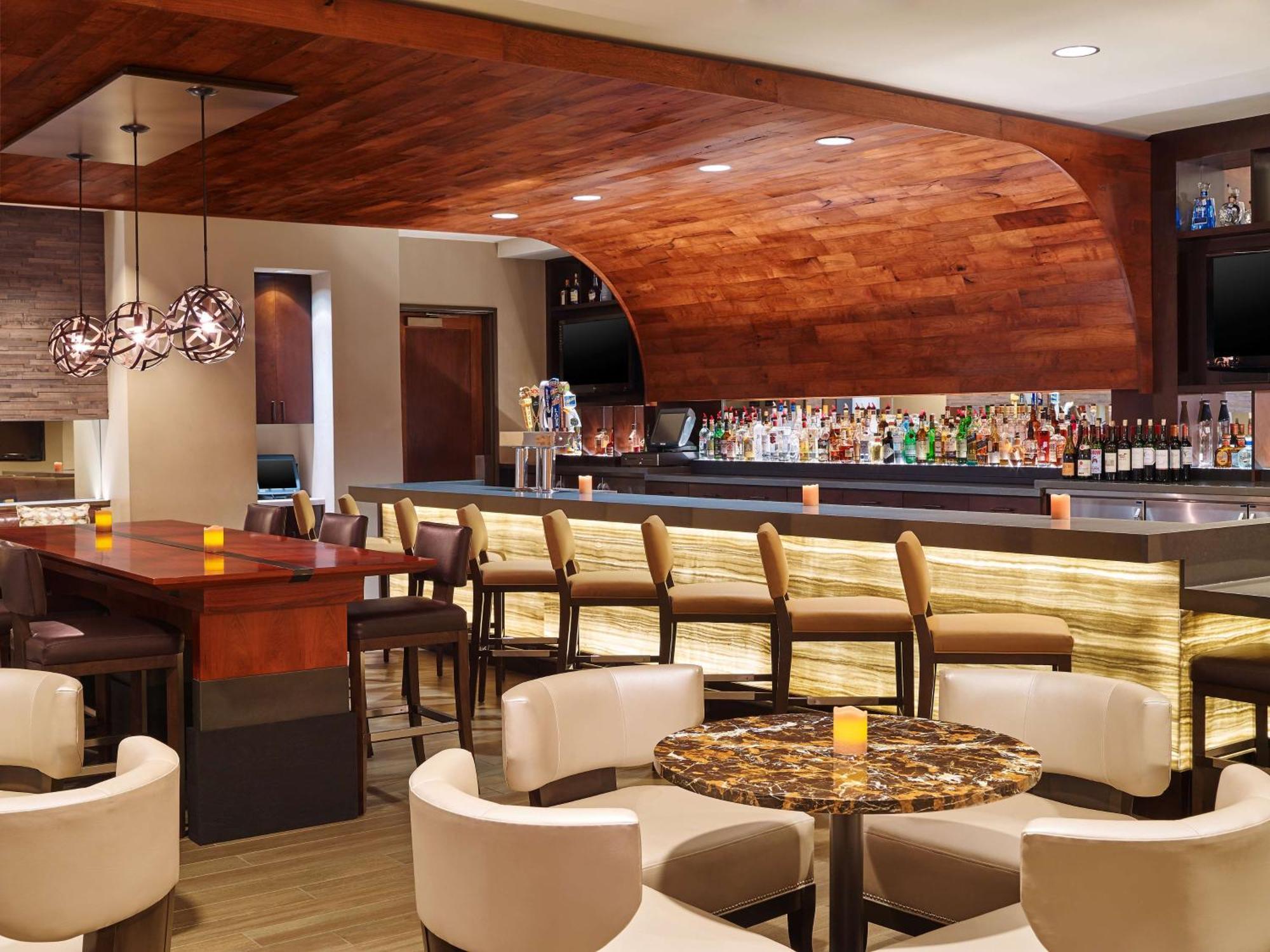 מלון Doubletree By Hilton San Antonio Airport מראה חיצוני תמונה