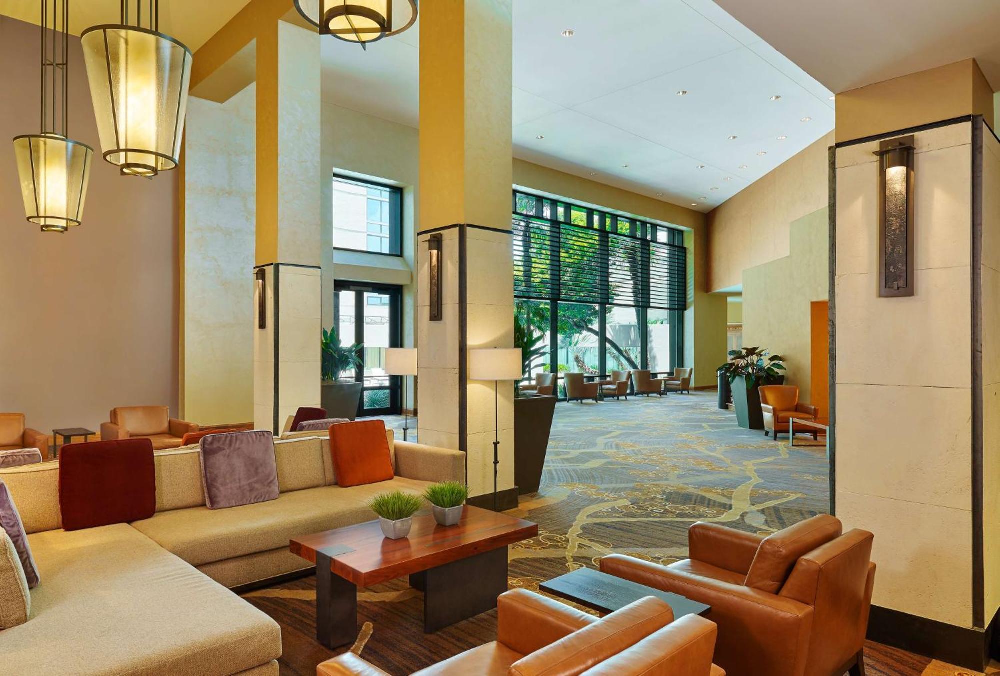מלון Doubletree By Hilton San Antonio Airport מראה חיצוני תמונה
