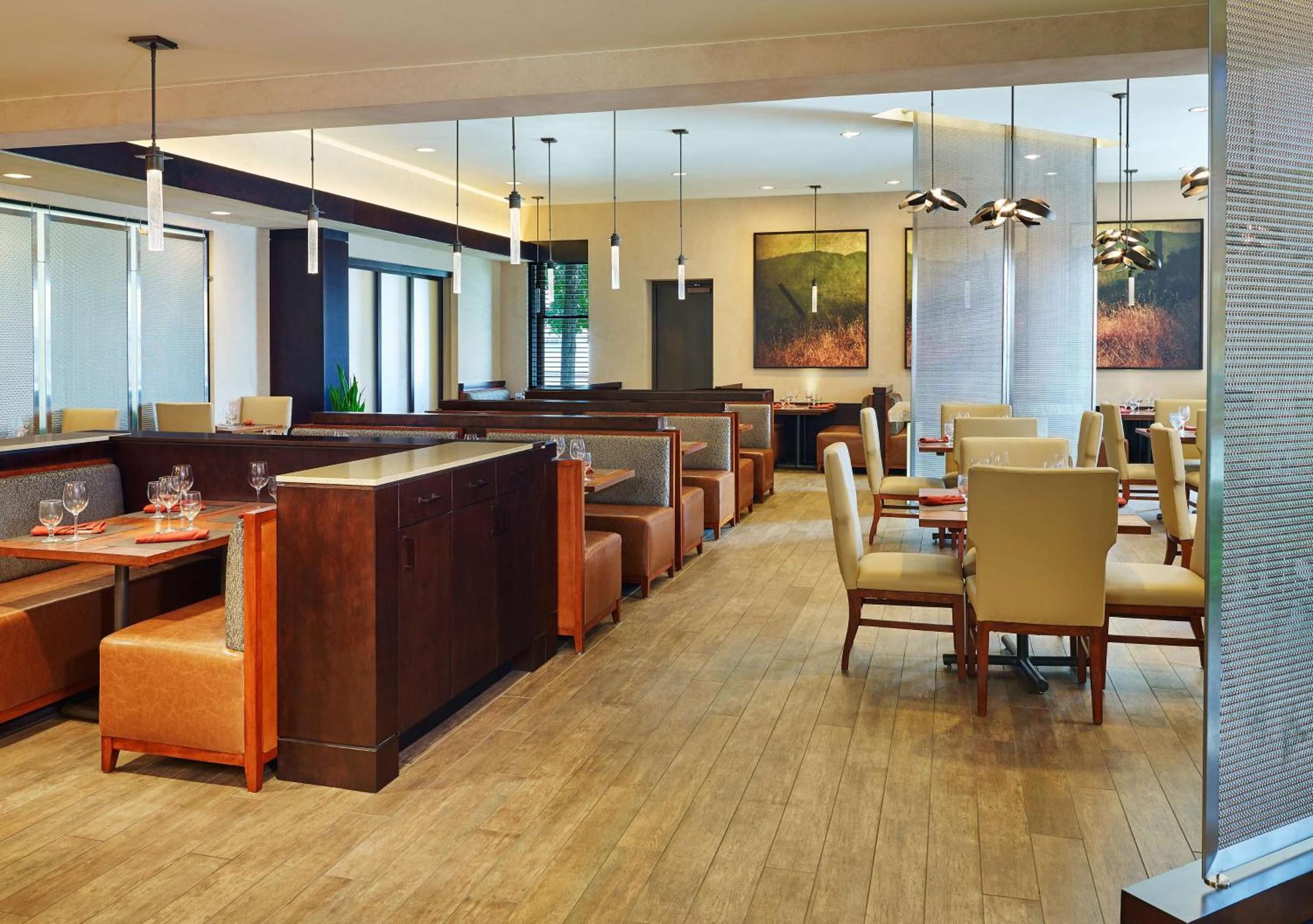 מלון Doubletree By Hilton San Antonio Airport מראה חיצוני תמונה