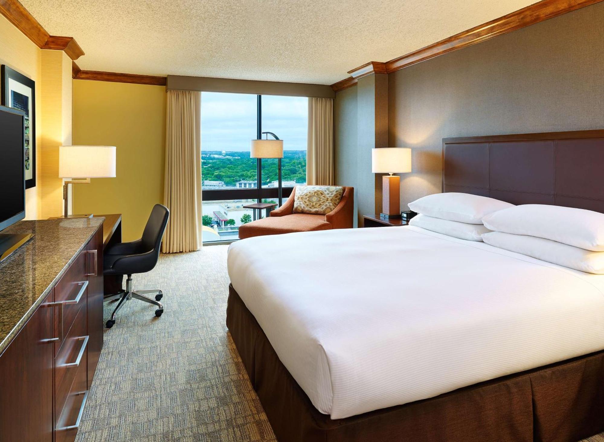 מלון Doubletree By Hilton San Antonio Airport מראה חיצוני תמונה